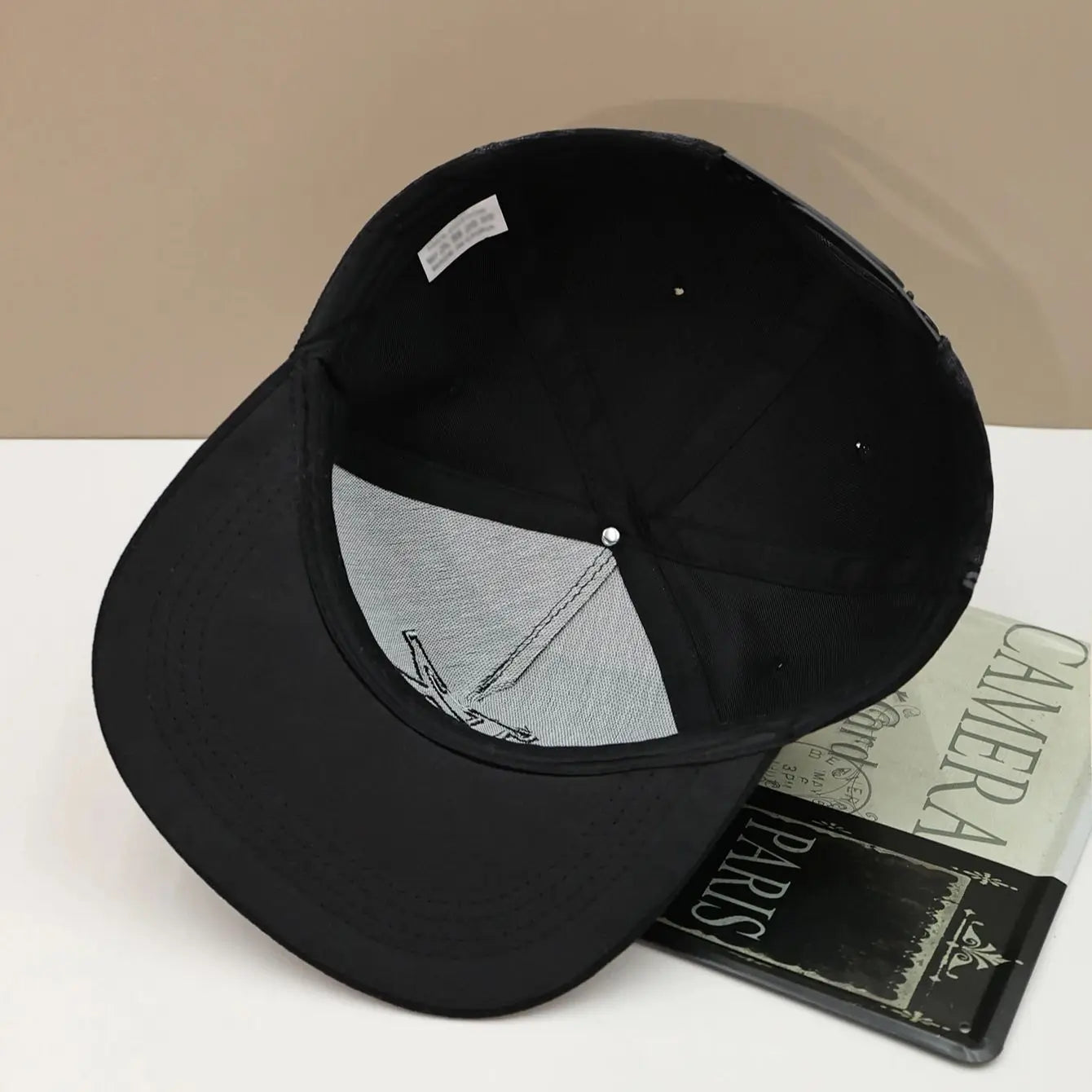 1pc K letter embroidered hip-hop baseball cap with sun visor and flat brim cap